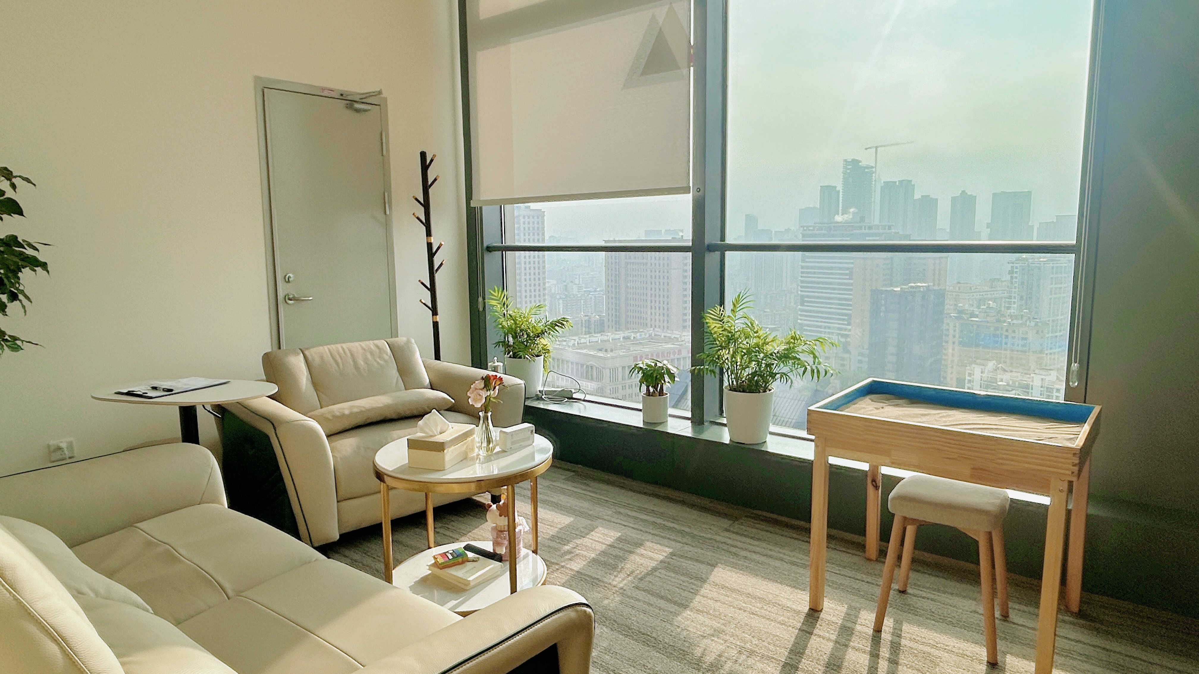 武汉青少年心理咨询：13岁孩子抑郁怎么办？